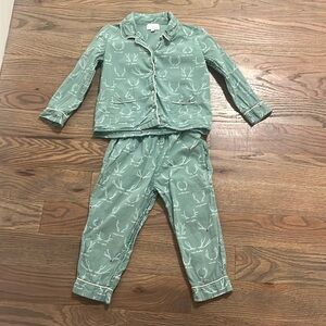 Dear Georgie Reindeer PJs 2/3 EUC